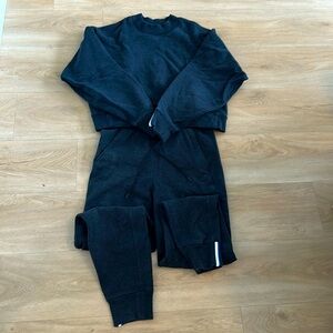 Kit and Ace Black Women's Crewneck Sweater